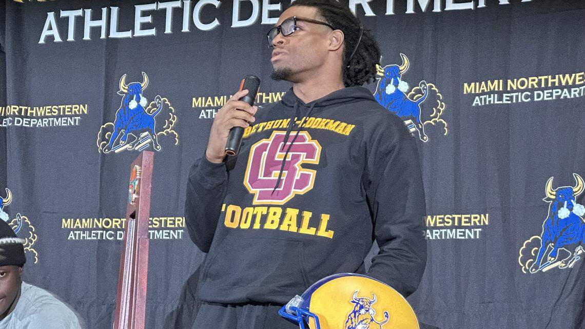 Despite tumultuous finishes, UCF, USF and FAU land solid recruits