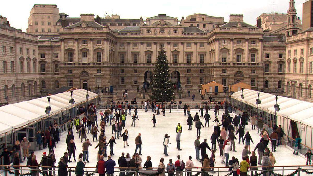 Skating in front of Somerset House is one of London’s top winter activities.