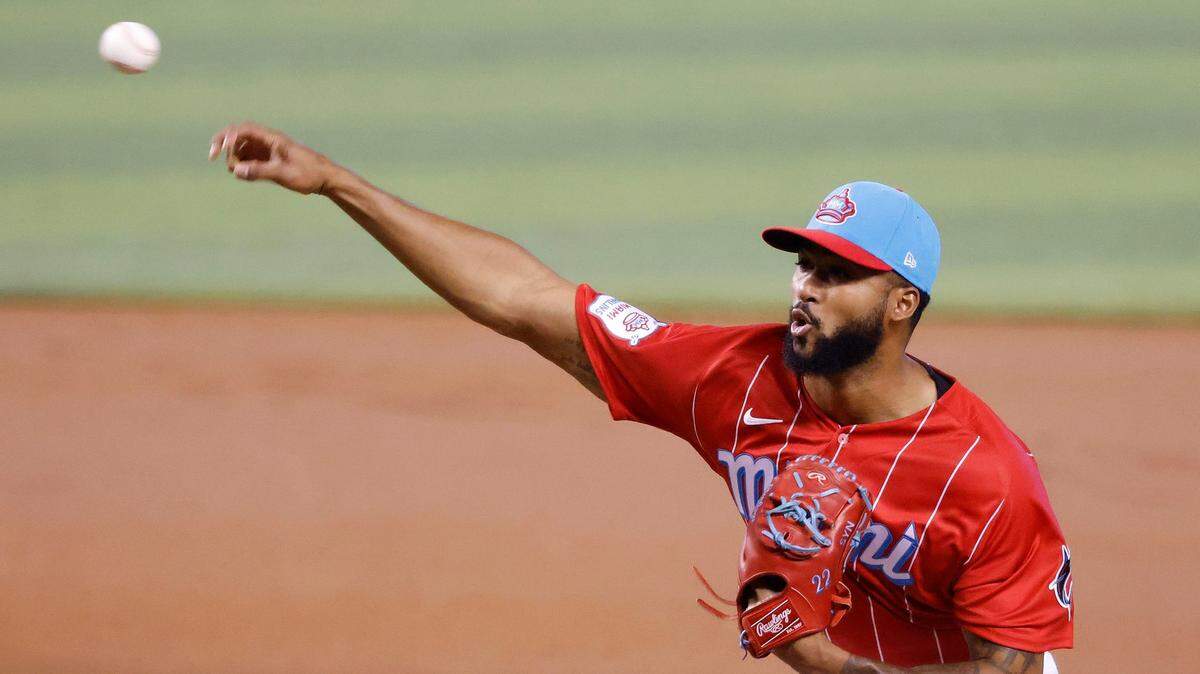 Miami Marlins starting pitcher Sandy Alcantara throws during the first inning of a baseball game against the Washington Nationals, Sunday, June 27, 2021, in Miami. (AP Photo/Rhona Wise)