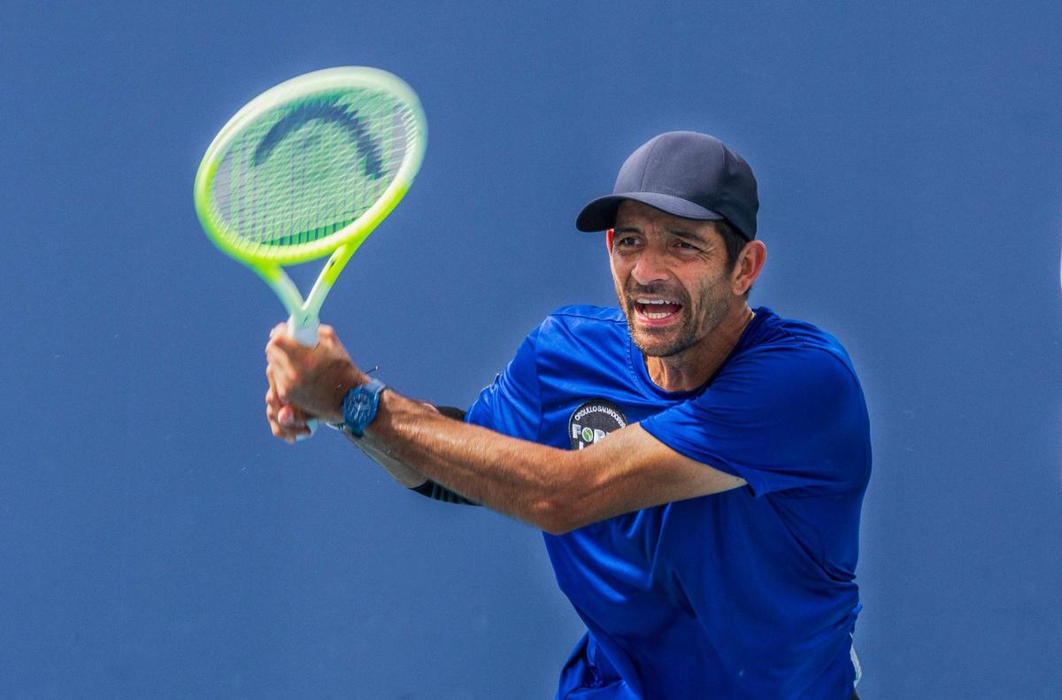 Salvadoran professional tennis player Marcelo Arévalo González, practices at the Miami 2025 Open tennis tournament, at the Hard Rock Stadium on Friday, March 28, 2025.