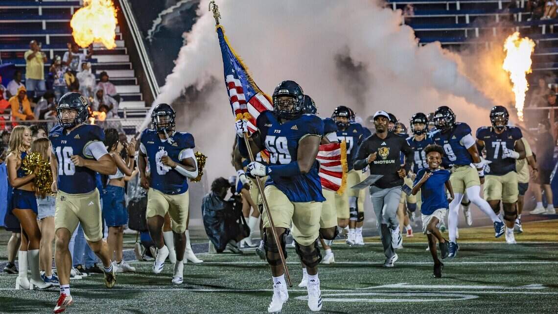 Willie Simmons hoping to continue to build FIU football team’s depth