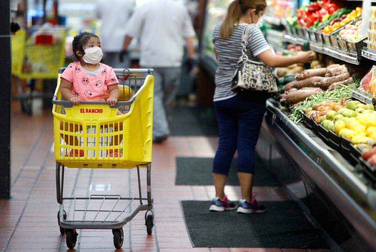 According to the analysis from HelpAdvisor, the average household in Mississippi spends $290.66 per week on groceries. The national average is $270.21 per week, according to the study.