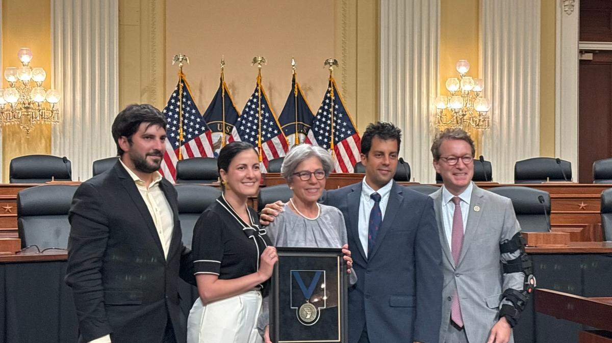 The family of Oswaldo Payá receives NED’s 2025 Democracy Service Medal awarded to the late Cuban opposition leader.