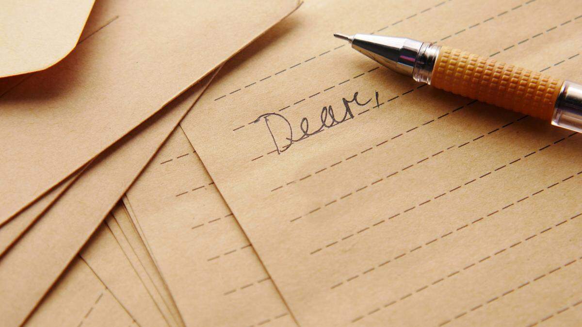 A man in Florida wrote a four-page apology letter to a woman he’s accused of carjacking, deputies said.