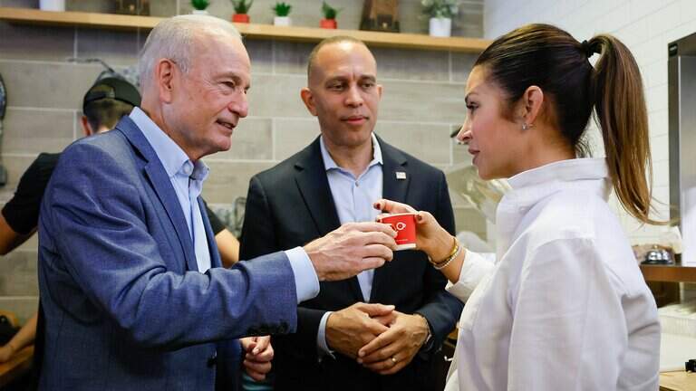 Two Democrats walked into a Cuban-American bakery. Then came the backlash
