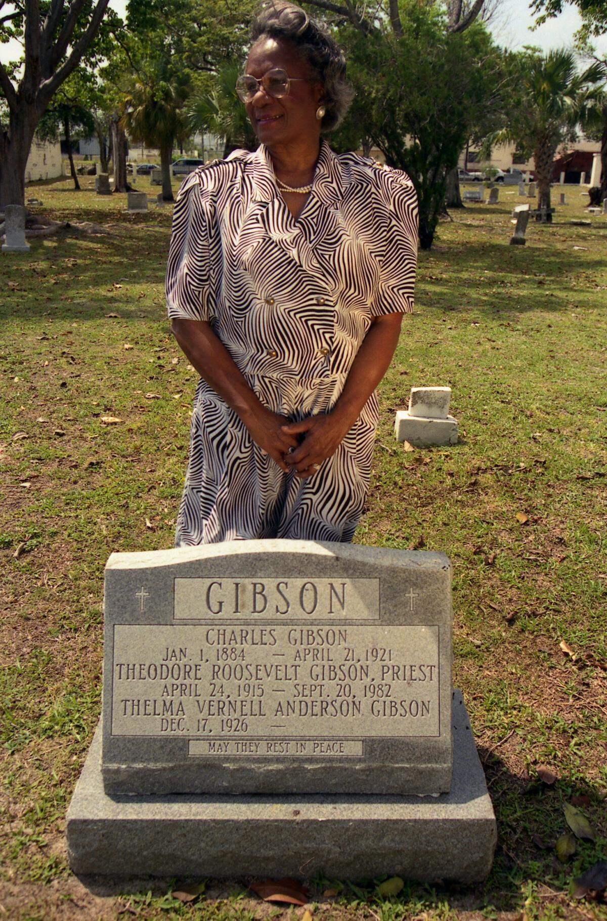 Thelma Gibson at  her husband’s grave. 