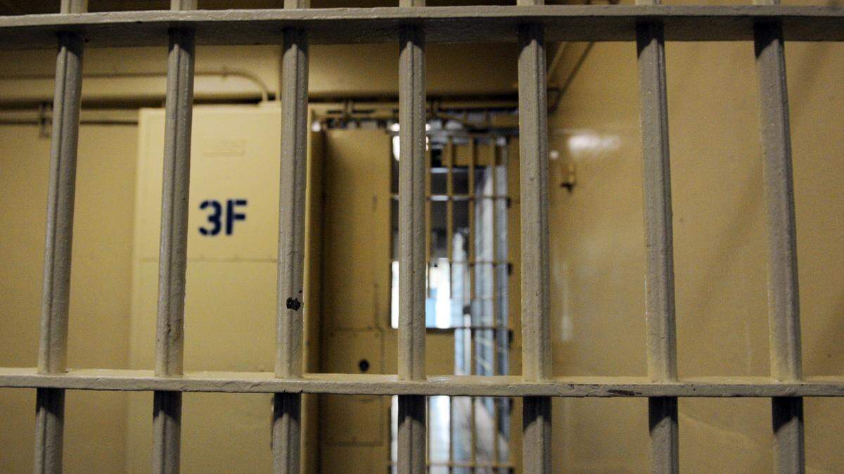 A man accused of escaping a Connecticut halfway house was arrested at his birthday party at a relative’s home in McDonough, Georgia, deputies say.