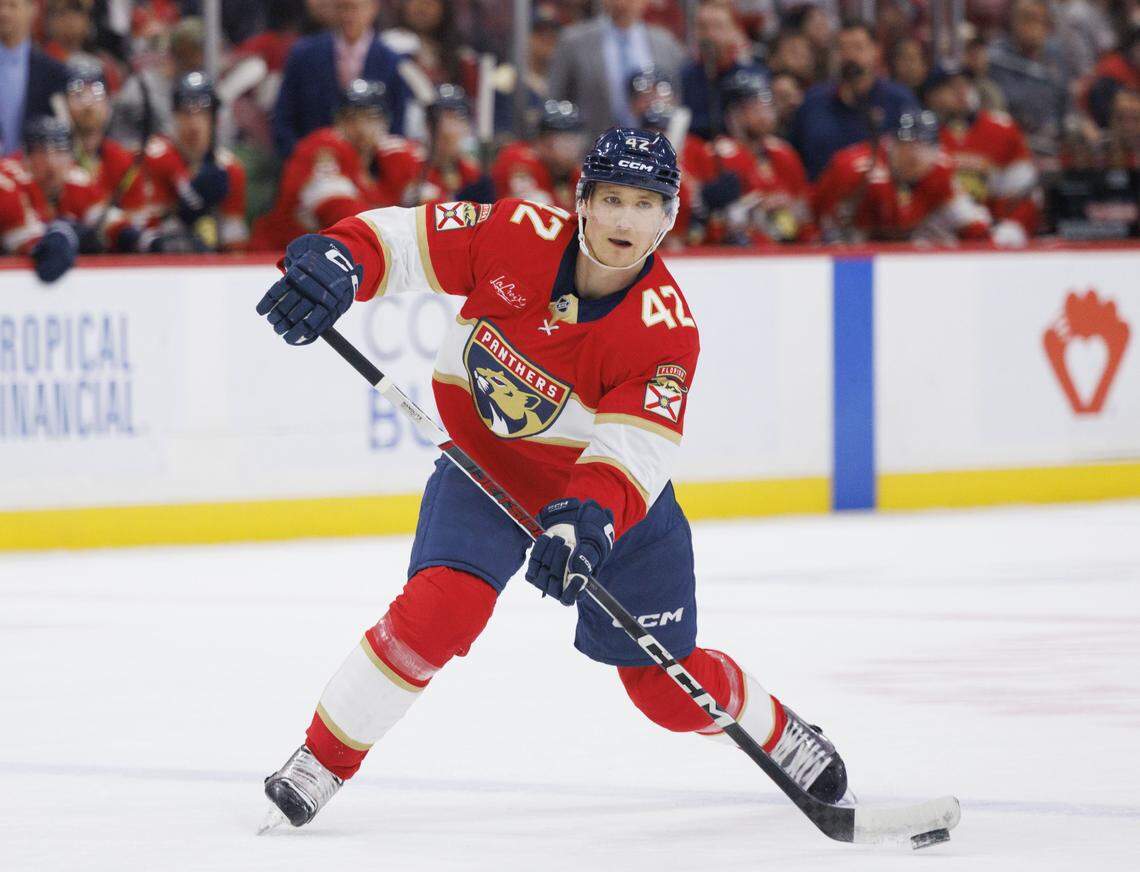 Florida Panthers defenseman Gustav Forsling (42) passes the puck to a teammate during the first period of a game against the Utah Mammoth on Tuesday, Jan. 27, 2026, at Amerant Bank Arena in Sunrise, Fla.