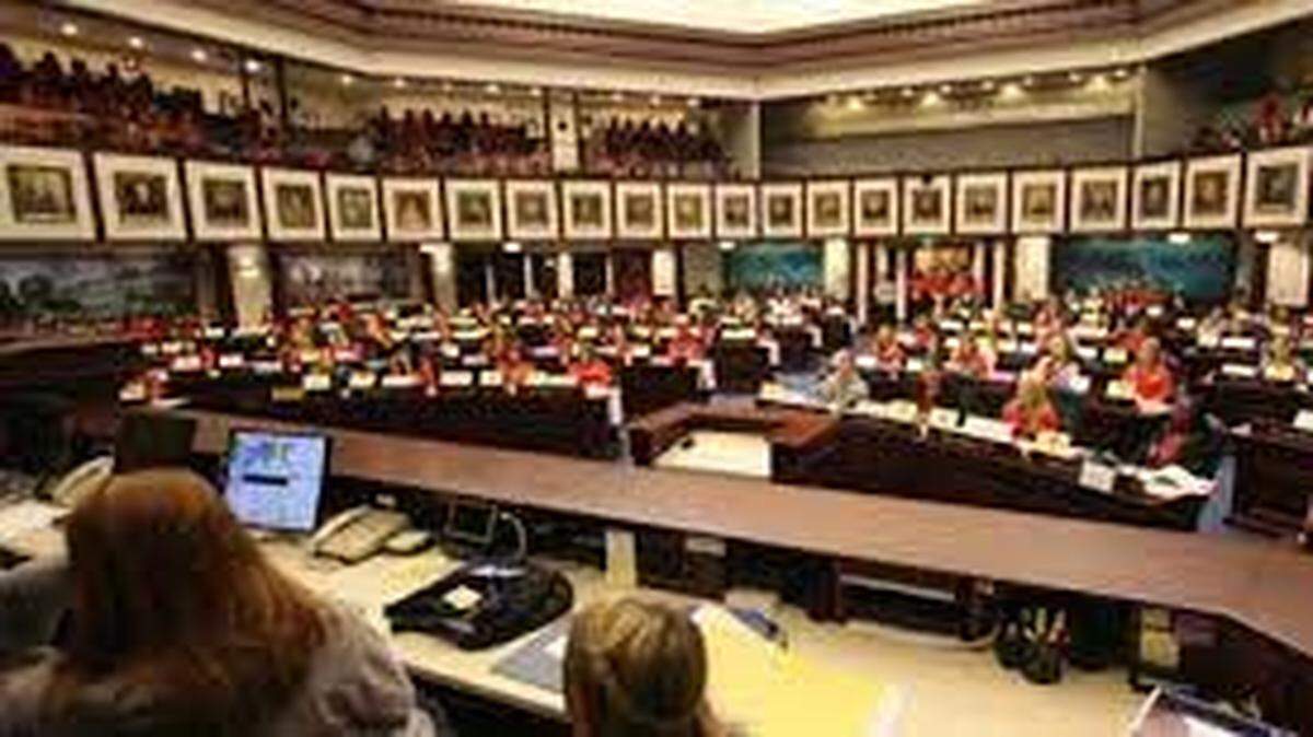 Florida Girls State delegates meet in the state Capitol.