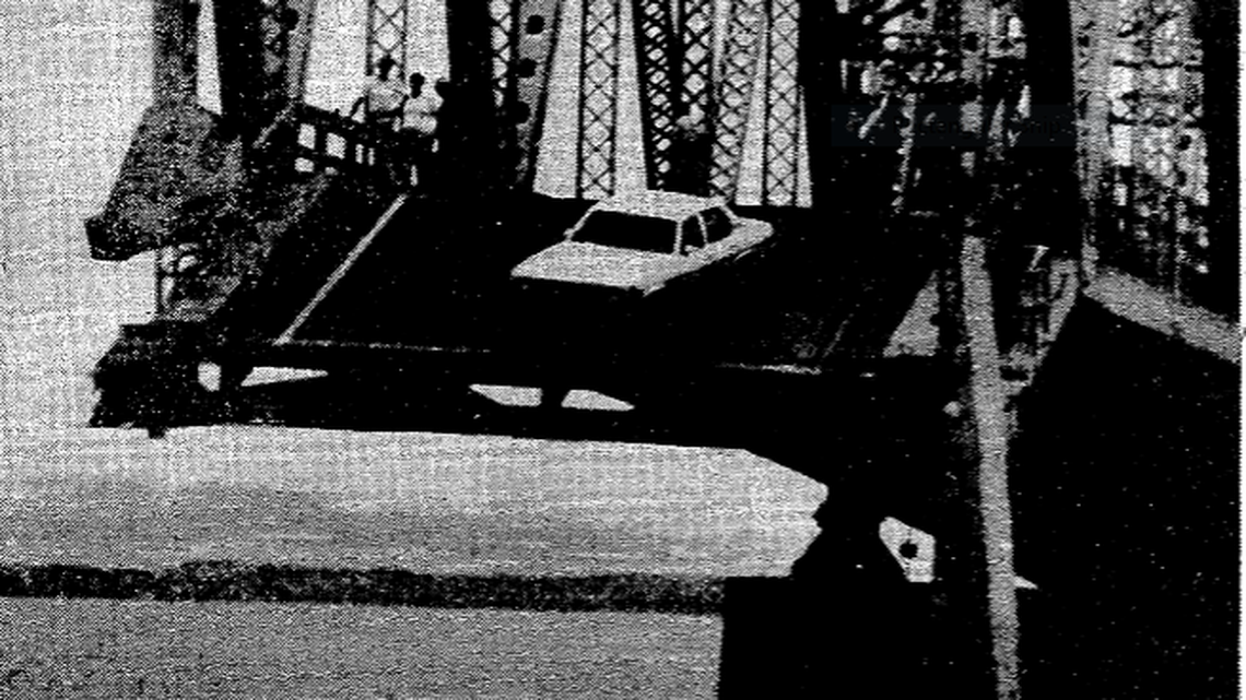 The day a Florida bridge fell into the bay, taking down a bus and killing 35