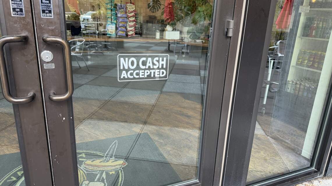 Can businesses in South Florida refuse to take cash? What to know when you pay