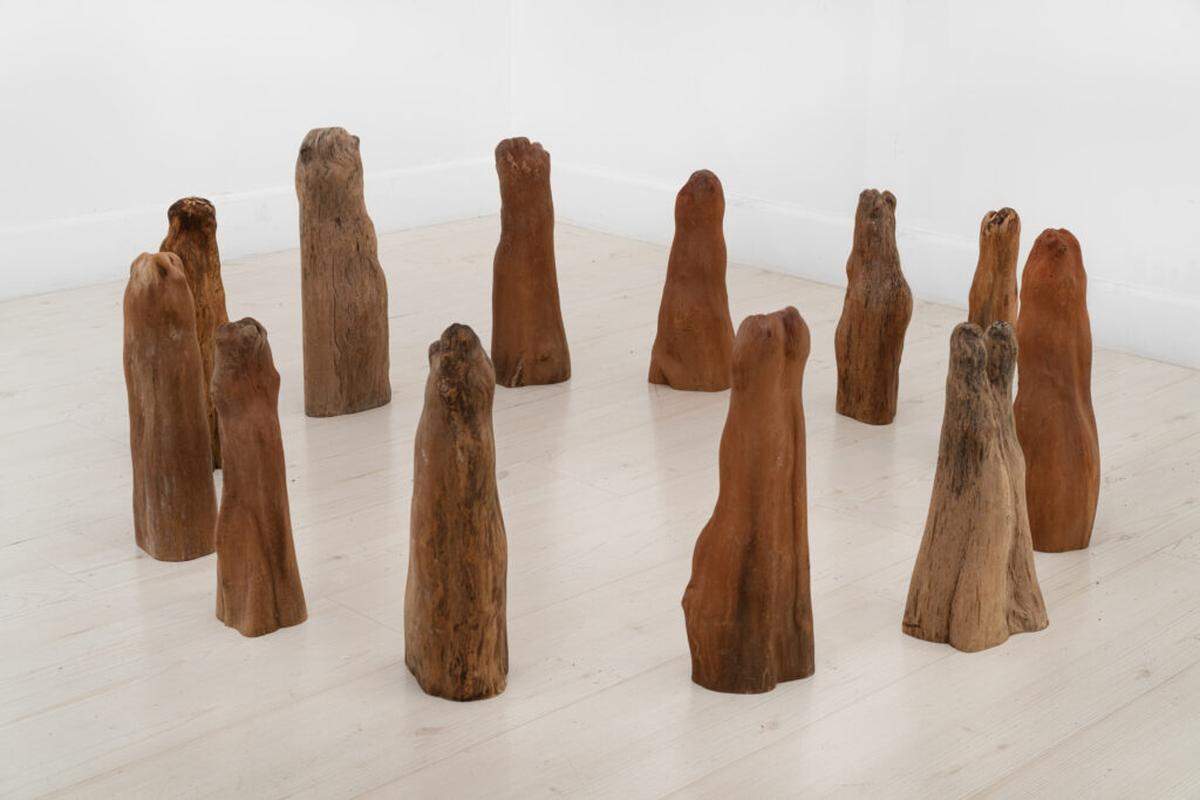 As a youngster driving with his family from New Jersey to Florida to visit his grandparents, there was always a stop at Thom Gaskins Cypress Knee Museum along U.S. 27. Arranged in Scholl’s “architecture” of a dodecagon is the installation “Untitled (“Cypress Knees),” 2023, acquired objects.