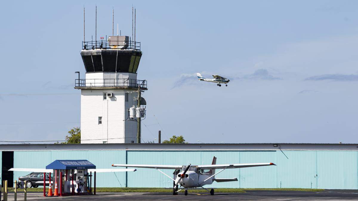 The latest crash at North Perry Airport has renewed concerns from Pembroke Pines Mayor Angelo Castillo, who has criticized safety conditions at the airport and called for action from Broward County officials. 