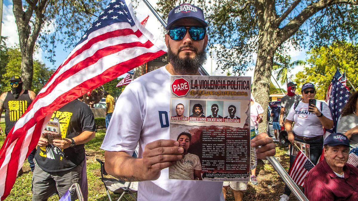 Gabriel Garcia, uno de los organizadores de un mitin en Hialeah en apoyo a Christopher Monzón, el promotor electoral del Partido Republicano atacado en Hialeah mientras entregaba volantes a favor del senador Marco Rubio, el sábado 29 de octubre de 2022.