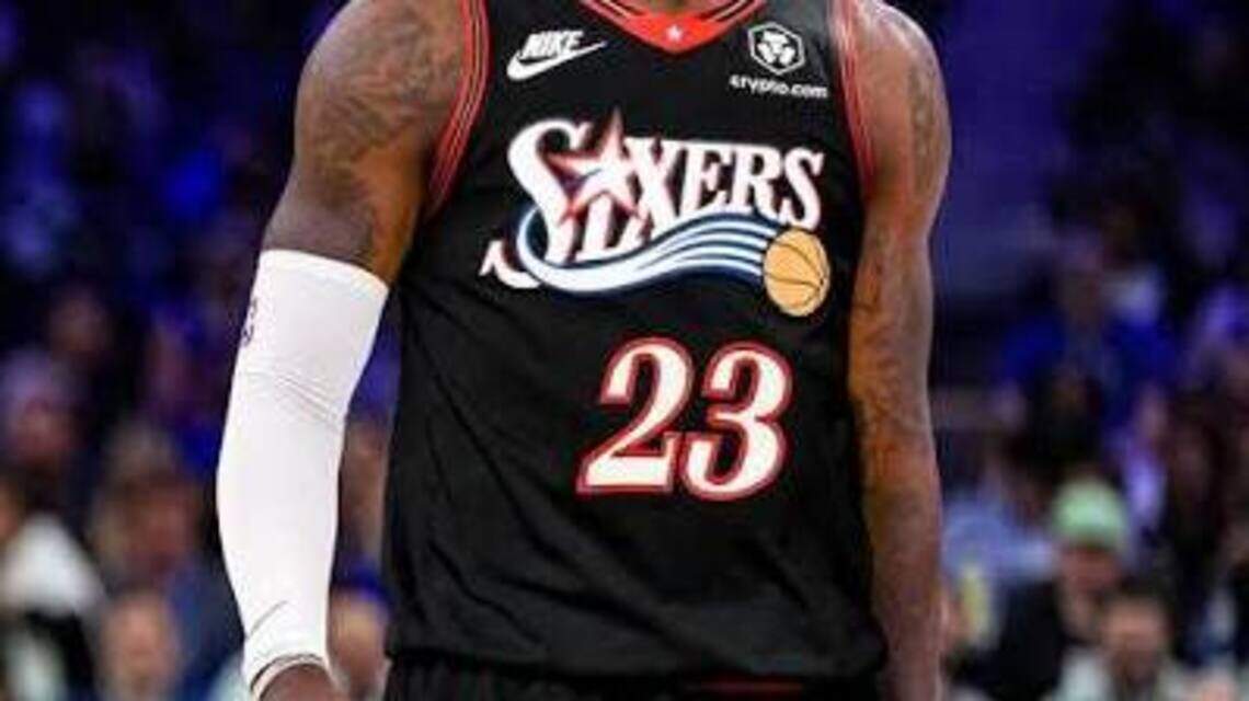 Greg Cote’s Poll Dance: How will Miami fans react when LeBron returns as 76er? Vote