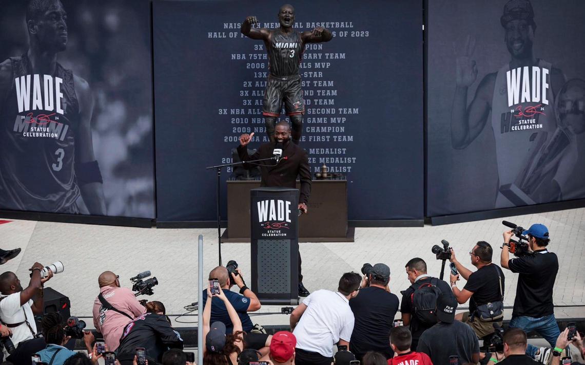 Dwyane Wade’s statue was unveiled during a ceremony on Sunday at 5 p.m. in front of Kaseya Center.