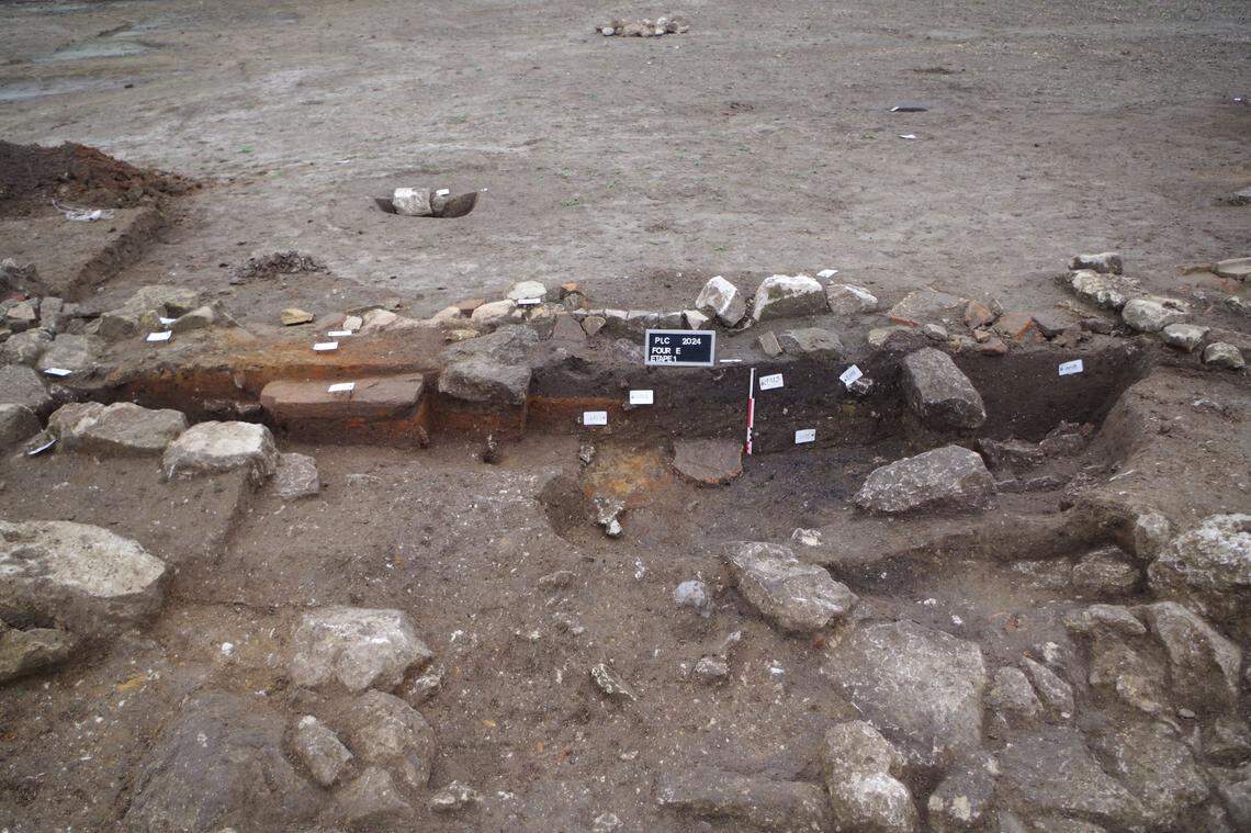A combustion structure used as an oven or forge was found at the site.
