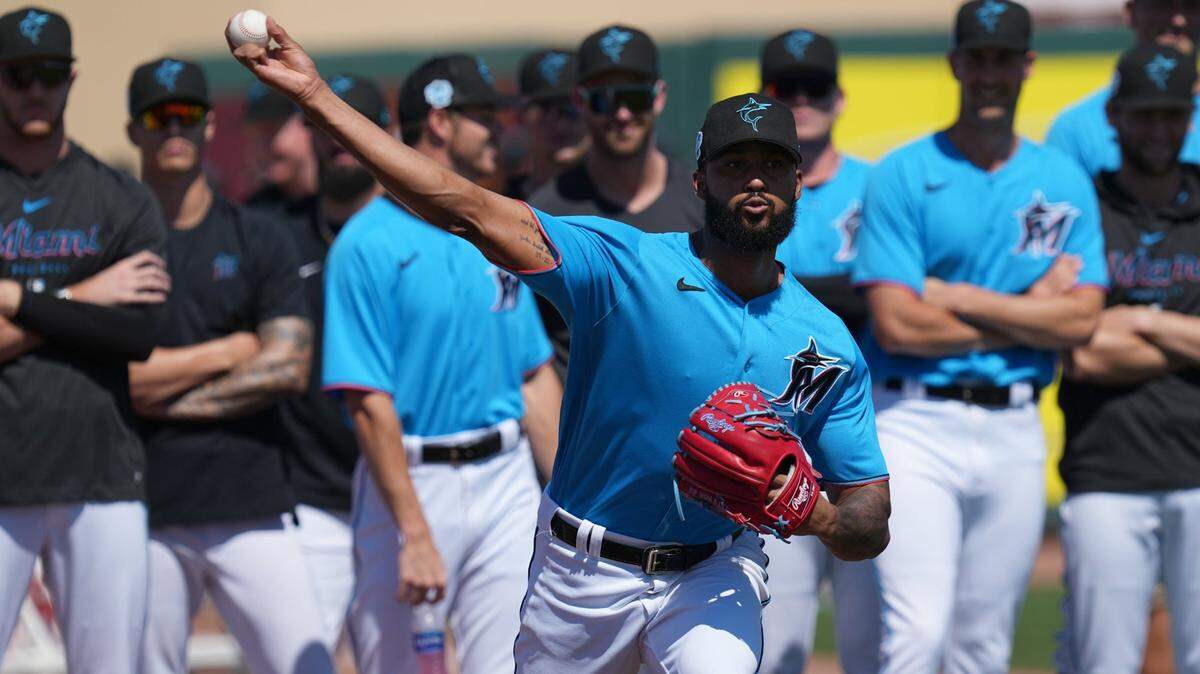 Miami Marlins starting pitcher Sandy Alcantara (22) warms-up before the game against the New York Mets at Roger Dean Stadium on March 1, 2023, in Jupiter, Florida.