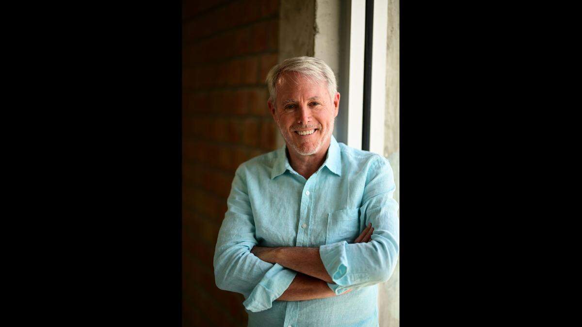 Bill Harris, who served as an early CEO of PayPal is moving to Miami to launch a global digital bank.
