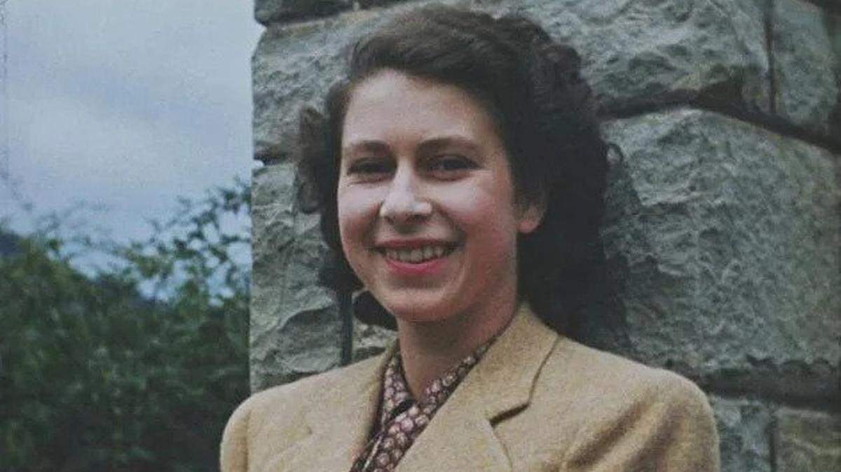 Elizabeth II, as a princess at 20 years old.