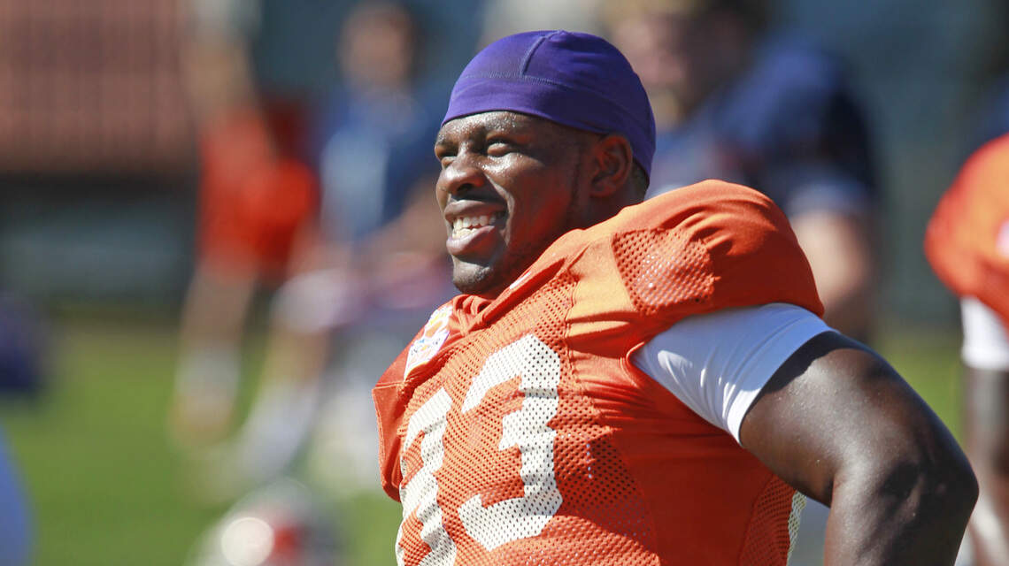 Dolphins sign tight end Dwayne Allen | Miami Herald