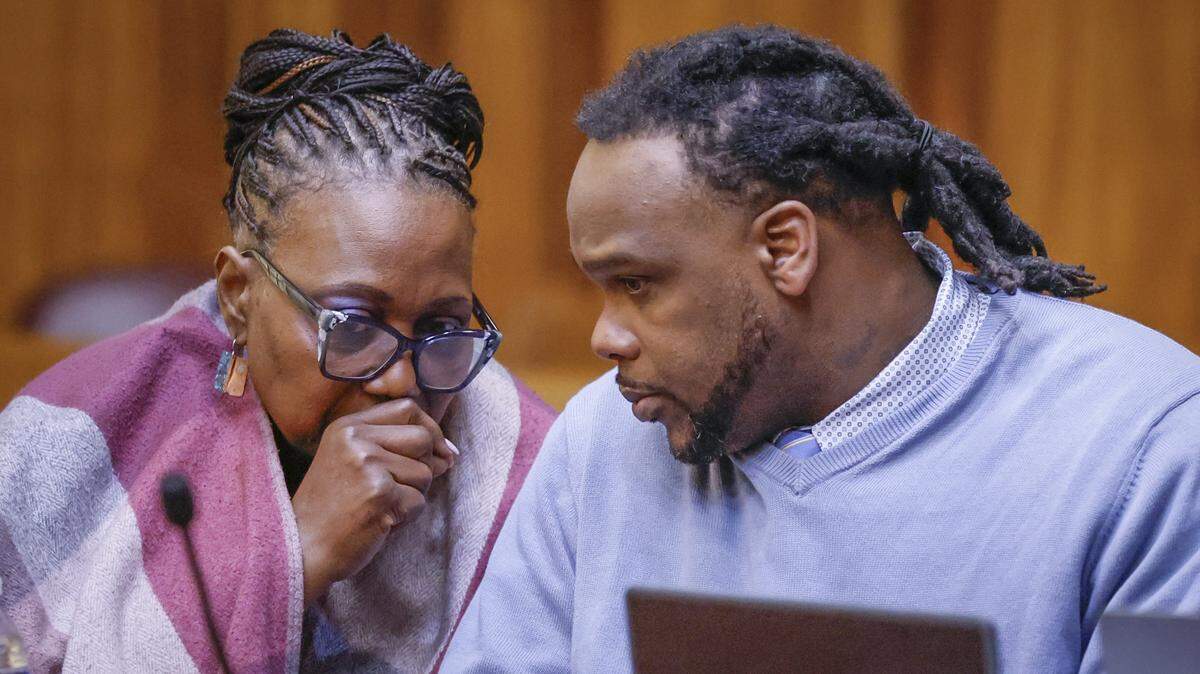 Rashaun Jones, who is accused of killing his University of Miami football teammate Bryan Pata in 2006, speaks with defense attorney Bonita E. Jones Peabody in Judge Cristina Miranda Courtroom 4-1 at the Richard E. Gerstein Justice Building in Miami, FL, on Thursday, February 26, 2026. 