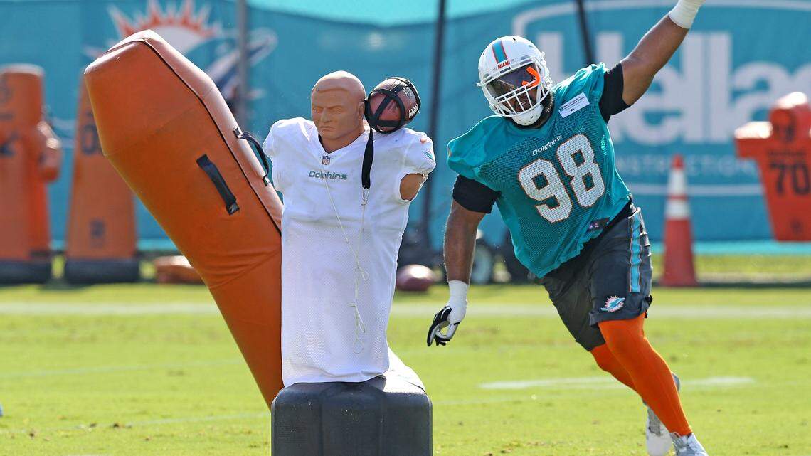 This Auburn alum fought an Alabama alum at training camp. Now he’s a free agent.