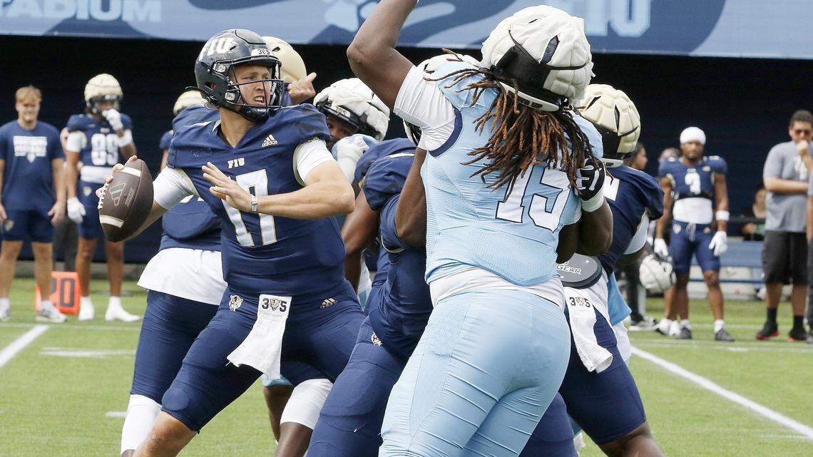 Quarterback Kohl builds chemistry quickly among FIU teammates