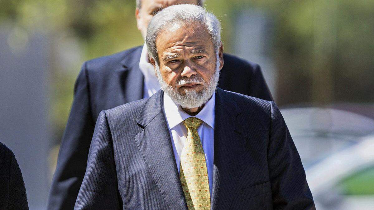President Trump commuted the sentence of Salomon Melgen, a South Florida ophthalmologist serving a 17-year sentence for stealing $73 million from Medicare.