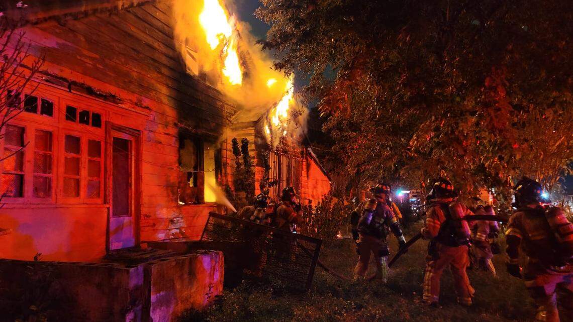 3 Miami-Dade firefighters hit by falling bathtub from a burning home, officials say