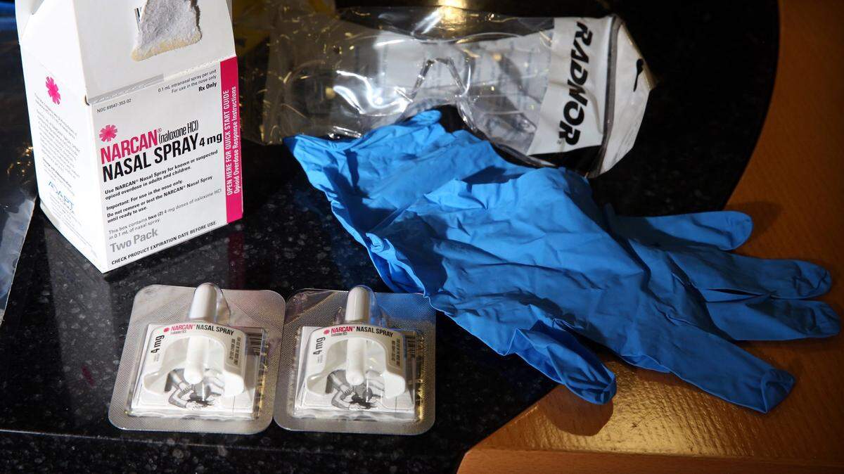 El Narcan es un medicamento que salva vidas y que puede salvar a las personas que han sufrido una sobredosis de heroína y fentanilo, que se puede comprar sin receta en las farmacias. Emily Michot EMICHOT@MIAMIHERALD.COM
