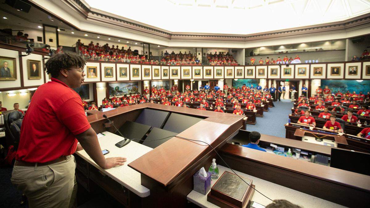Martin Seals, elected governor of Boys State, addresses student legislators in Florida’s Capitol building.