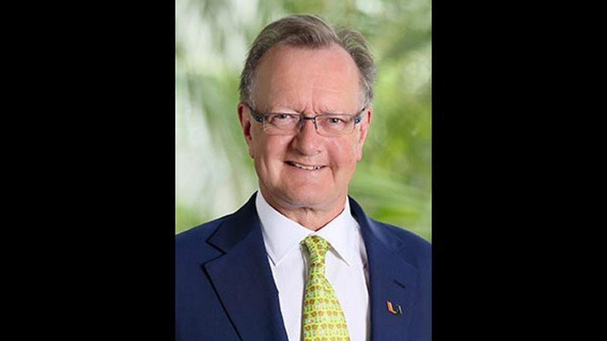 John Quelch, dean of the University of Miami Herbert Business School, will step down Dec. 31, UM President Julio Frenk announced Monday..