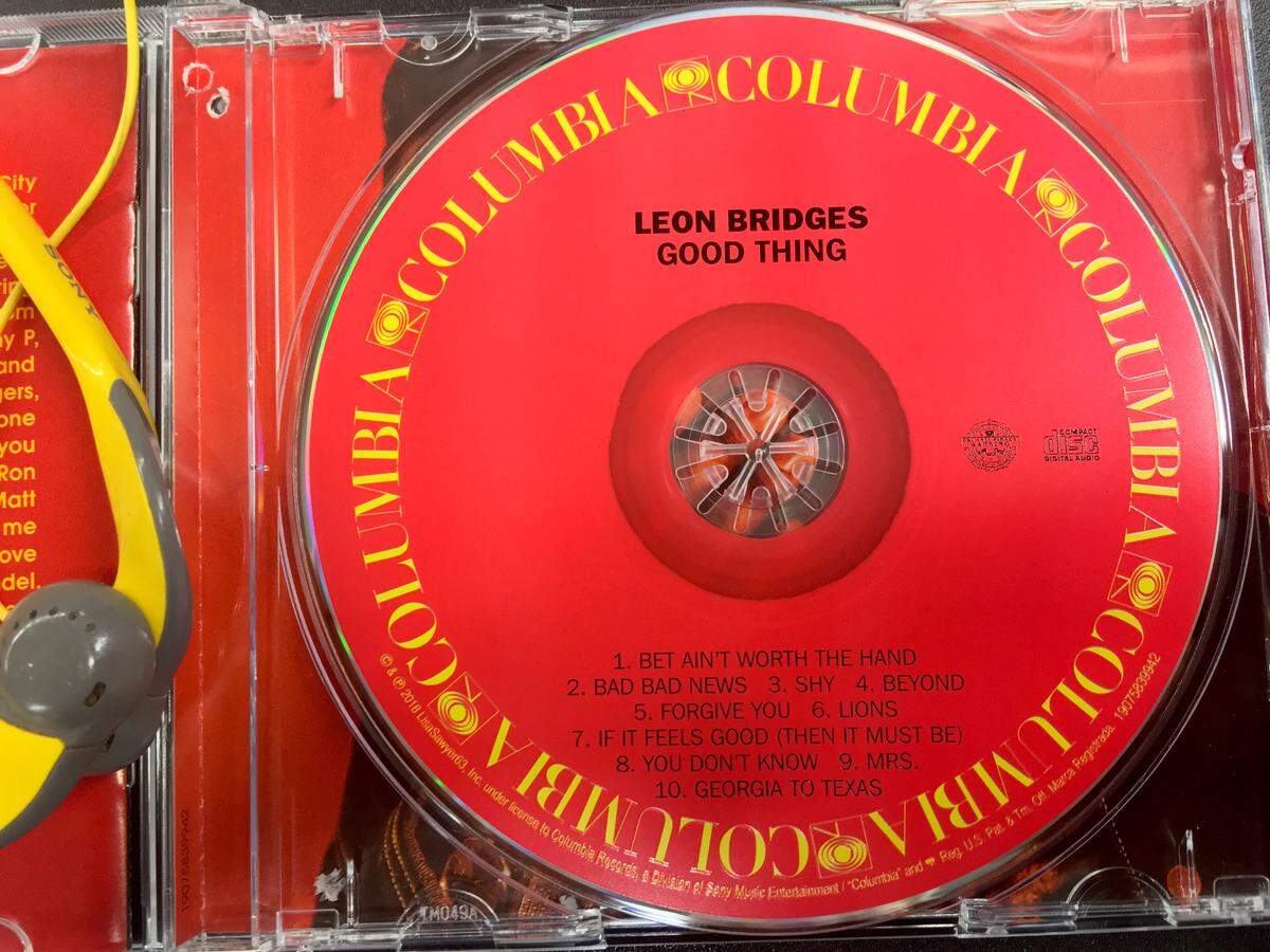 Retro soul star Leon Bridge’s 2018 album, “Good Thing,” features the old red and gold Columbia Records logo on the CD version that featured on the label’s releases starting in the the early 1970s.