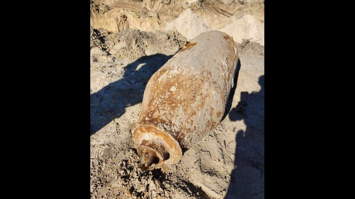 The discovery of a World War II-era bomb at a Florida regional airport prompted an evacuation of people within a half mile of the spot, the Hernando County Sheriff's Office says.