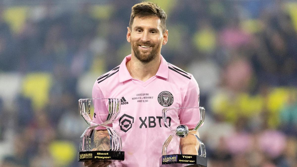 Inter Miami forward Lionel Messi (10) receives the Leagues Cup Best Player and Top Scorer awards after defeating Nashville SC in the Leagues Cup final at GEODIS Park on Saturday, Aug. 19, 2023, in Nashville, Tenn.