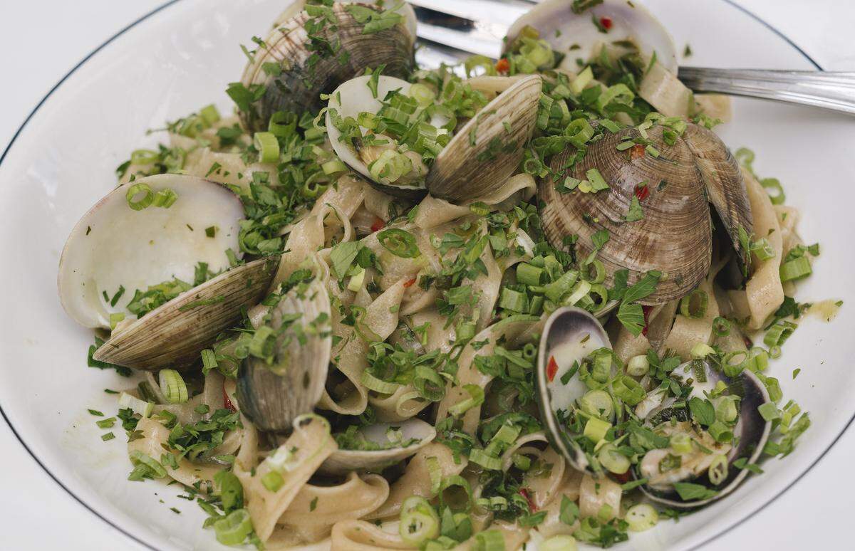 Fettuccine with clams at Gregory’s Diner