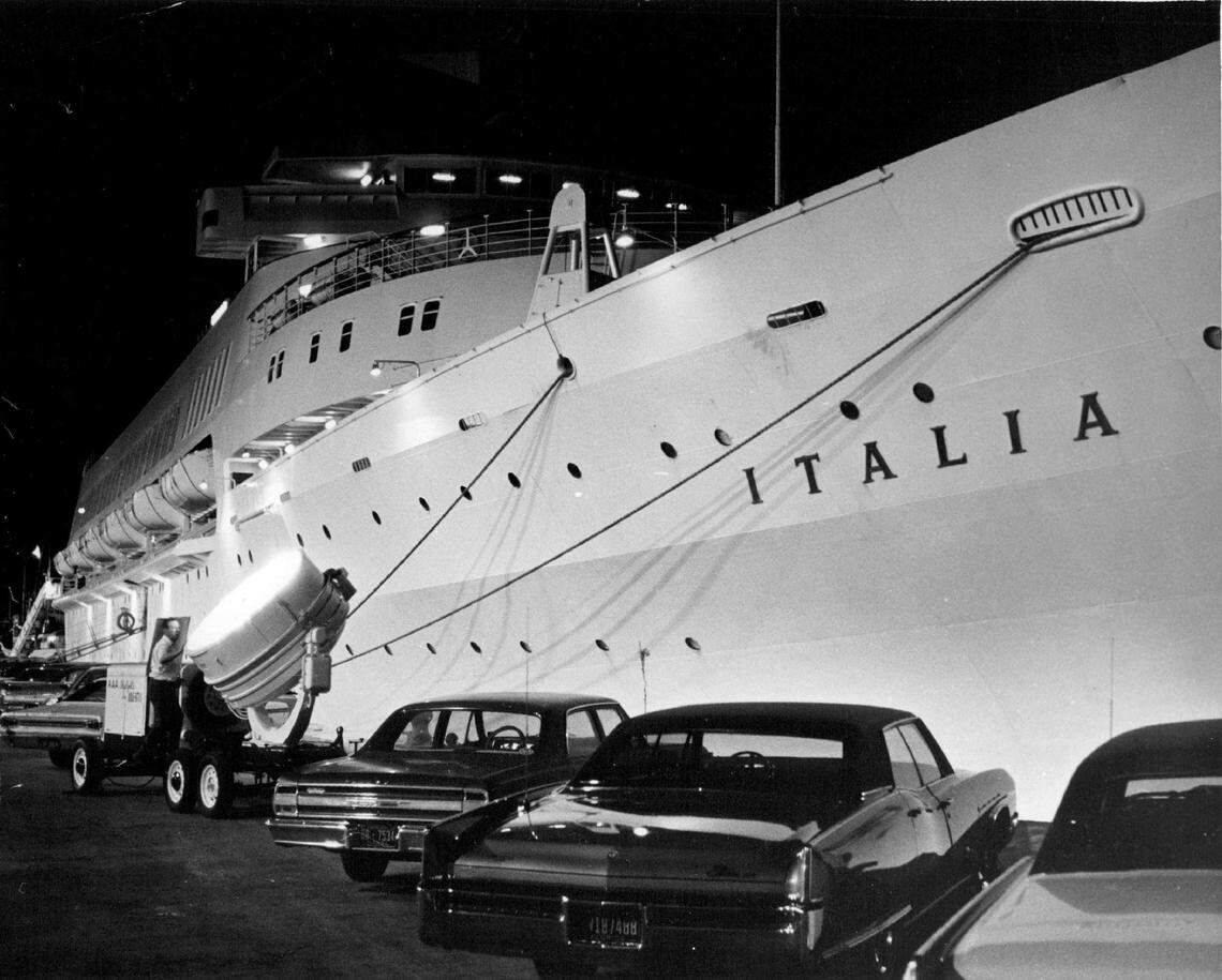 Miami premiere of the movie “Valley of the Dolls” at Dodge Island port in 1967.