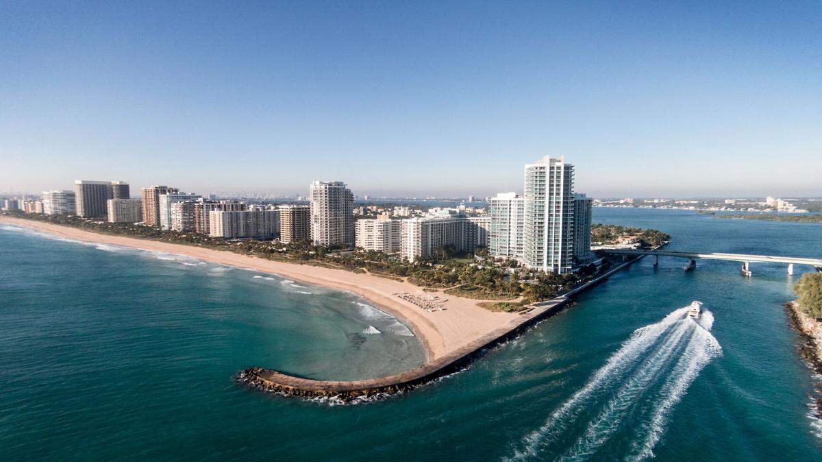 The Ritz-Carlton, Bal Harbour, for instance is offering a $12,000 couples package that includes a four-night “micro moon” at the Ritz-Carlton in St. Thomas.
