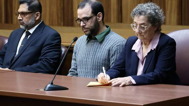 Killer who suffocated wife and her young girls should be executed: Miami jury