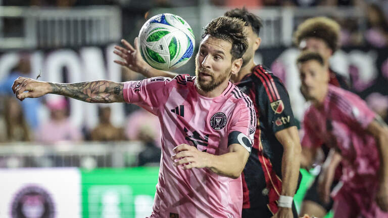 PHOTO GALLERY: Inter Miami defeats Atlanta 4-0, with two goals from Messi
