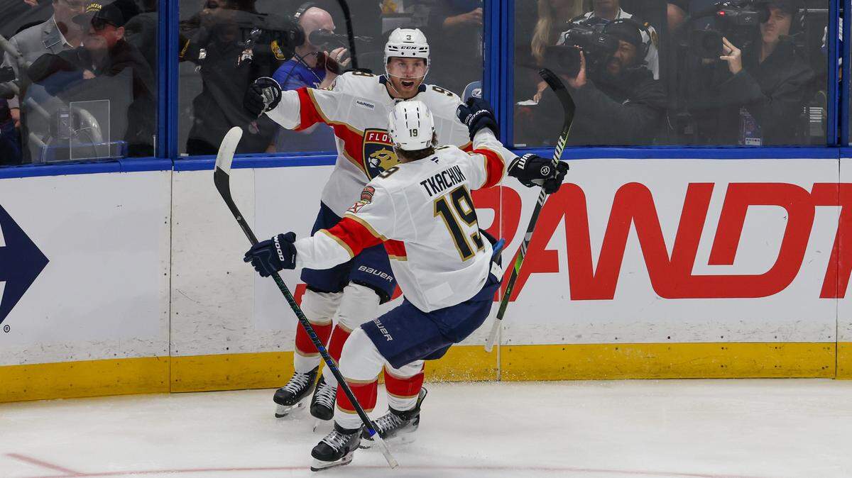Florida Panthers left wing Matthew Tkachuk (19) skates over to celebrate the goal of Florida Panthers center Sam Bennett (9) during the first period in game one of the first round of the Stanley Cup Playoffs on Tuesday, April 22, 2025 in Tampa.