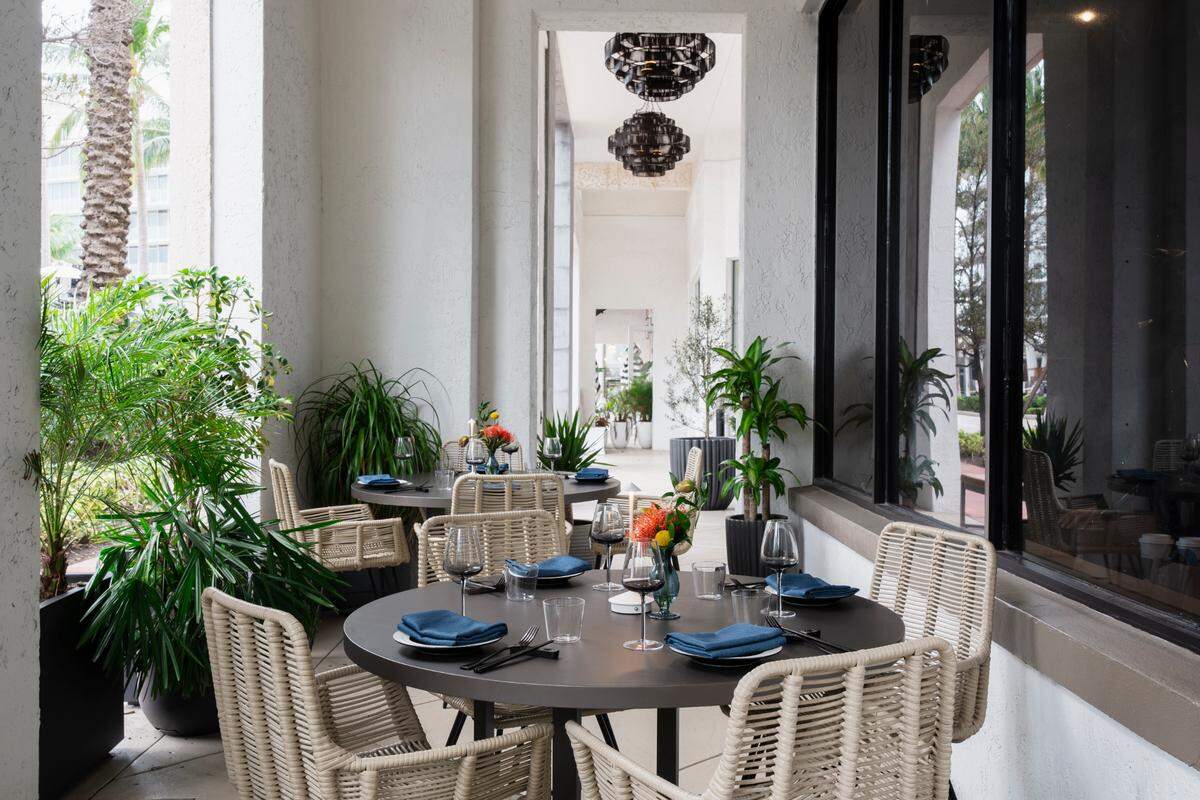 La terraza exterior de Kissaki, en Miami Beach.