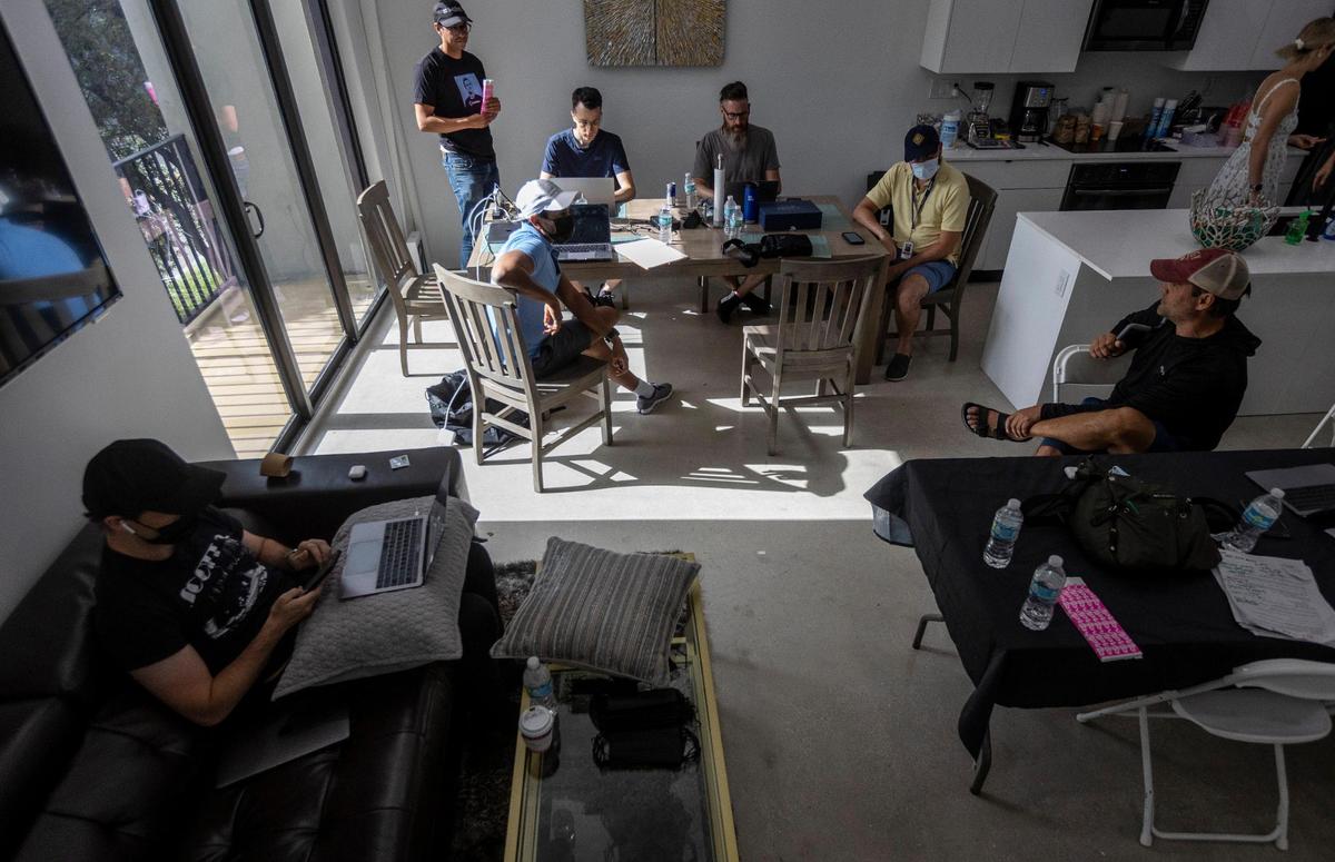 A group of software engineers gathered at “Casa de Quick Node” in Little Haiti for Miami Hack Week this summer.