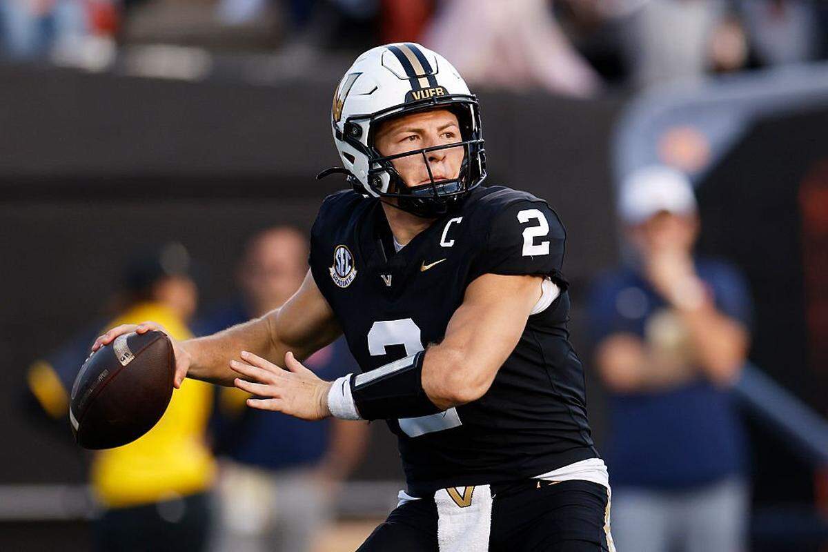NASHVILLE, TENNESSEE - NOVEMBER 08: Diego Pavia #2 of the Vanderbilt Commodores drops back to pass during the first half of the game against the Auburn Tigers at FirstBank Stadium on November 08, 2025 in Nashville, Tennessee.  (Photo by Johnnie Izquierdo/Getty Images)