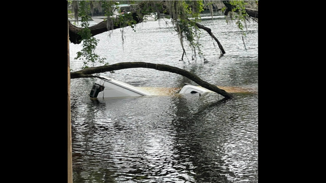 A man fleeing deputies in Dixie County, Florida, drove into the Suwannee River in an attempt to escape, the sheriff’s office says.