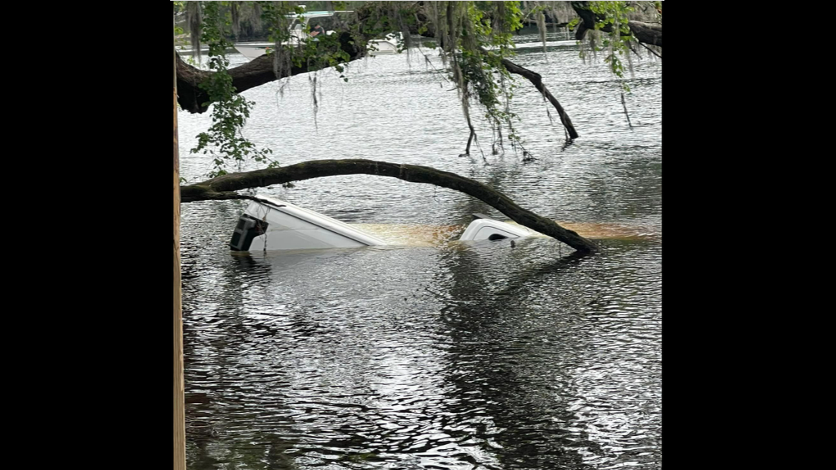 A man fleeing deputies in Dixie County, Florida, drove into the Suwannee River in an attempt to escape, the sheriff’s office says.