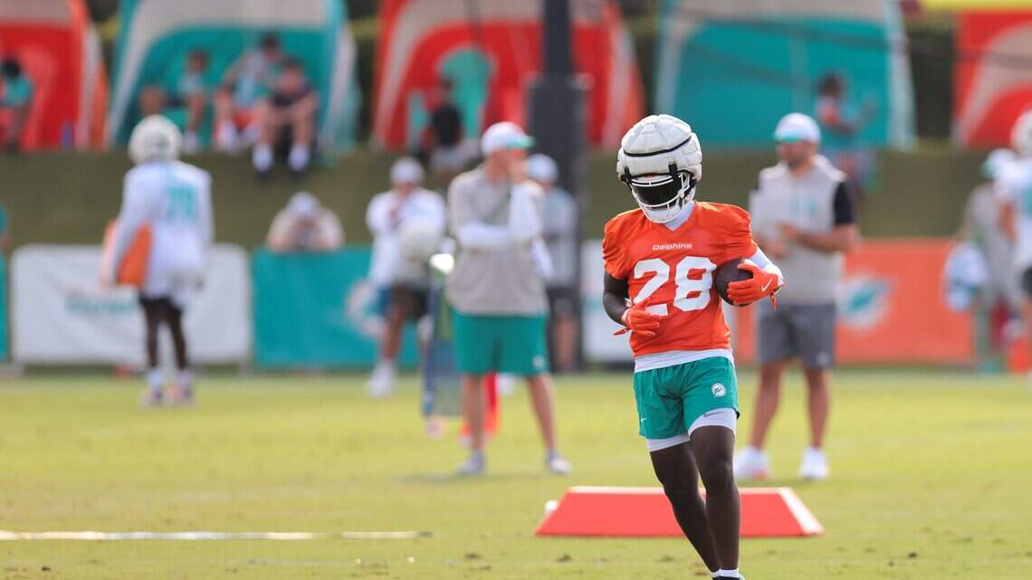 What Dolphins RB was the best in short-yardage situations? | Miami Herald