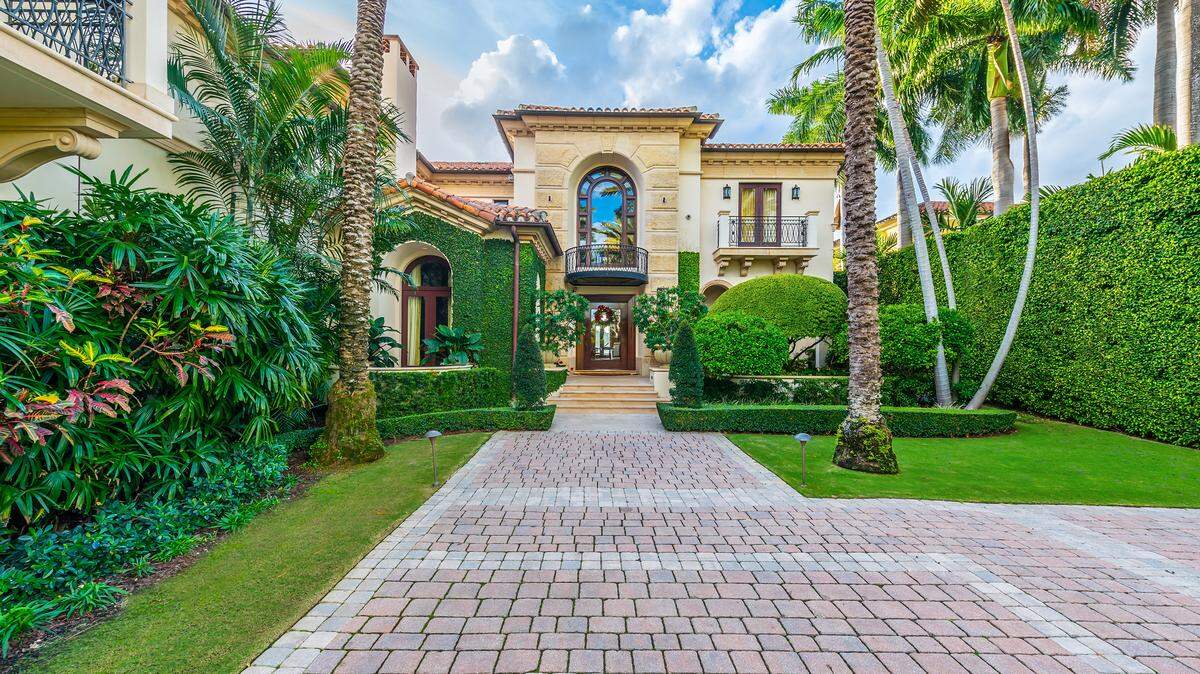 The owner of 13 Star Island drive, registered under E&A Estates LLC, is ready to bid farewell to their 15,011-square-foot, two-story home.