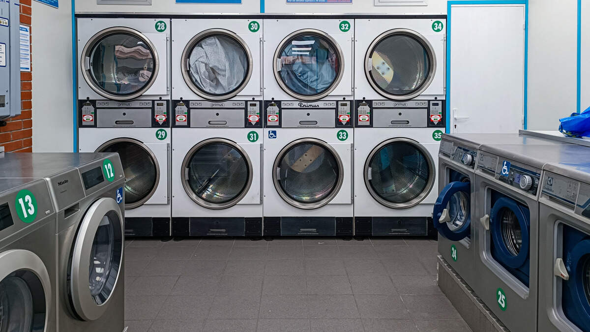 Laundromats went viral as a side hustle but the real reason they work has nothing to do with the hype